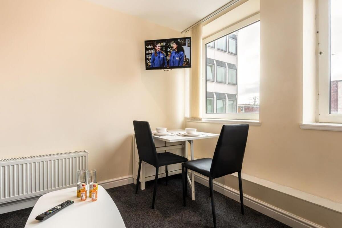 Modern & Bright Budget Studio In Central Doncasterアパートメント エクステリア 写真